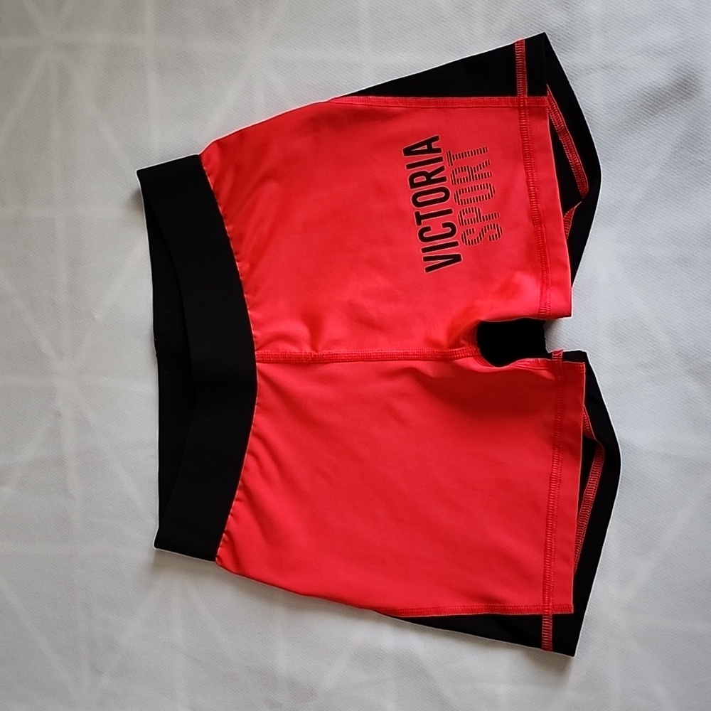 Victoria Sport Short Size XS